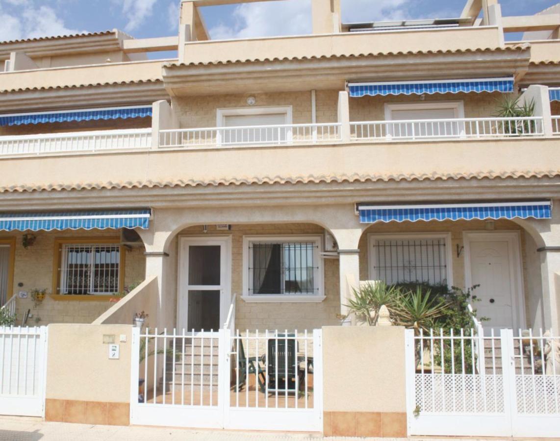Town House Vila Los Nietos Exterior foto